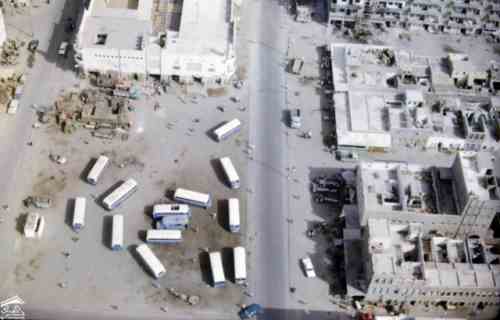 صورة جويه لاجزاء من الشيخ عثمان محطة الباصات عدن للمصور سيدني جيمس جونسون