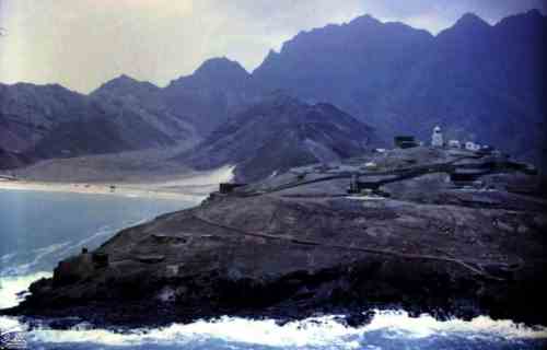 صورة جويه لفنار الفيل جولد مور التواهي عدن