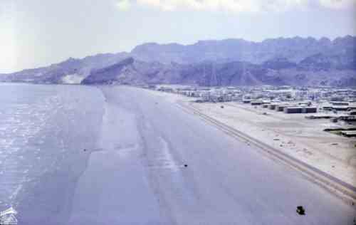 صورة جوية لاجزاء من خورمكسر ساحل ابين باتجاه كريتر عدن عدن