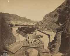 انقر للحصول على حجم اكبر للصورة