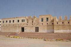 صورة لاحد حصون المكلا
